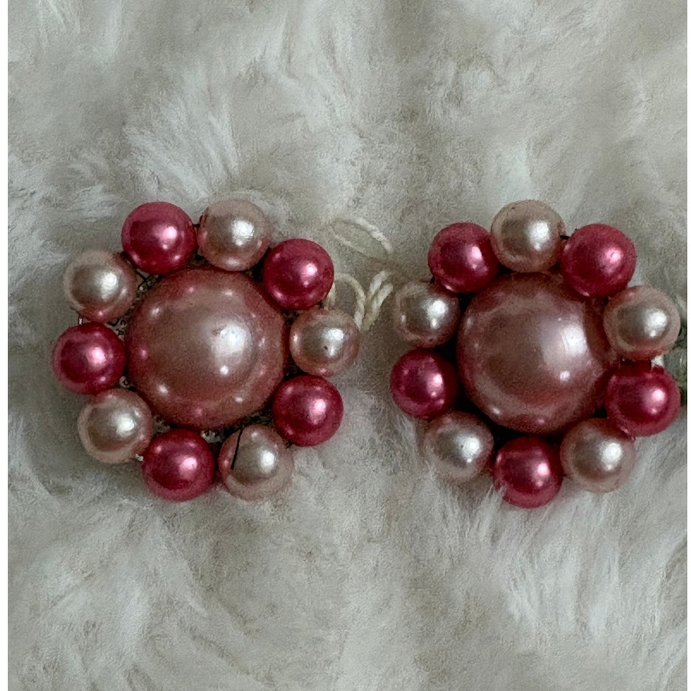Vintage Japan Pink Faux Pearl Cluster Clip On Earrings Floral Retro Mid Century